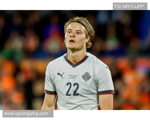 三义戟足球界十大最具影响力球星盘点及其辉煌成就解析