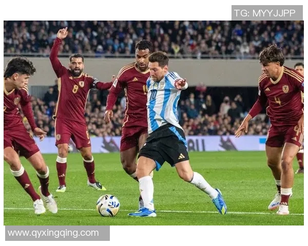 世界女足球星对梅西的高度评价与致敬：足球场上的传奇与偶像