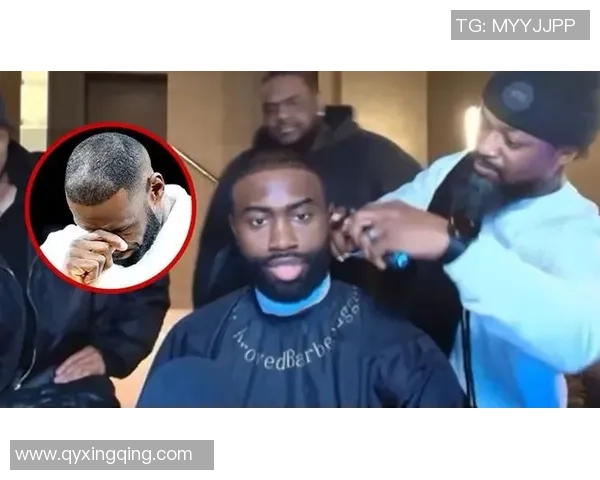 植发足球球星形象逆袭从稀疏发量到球场自信风采再现