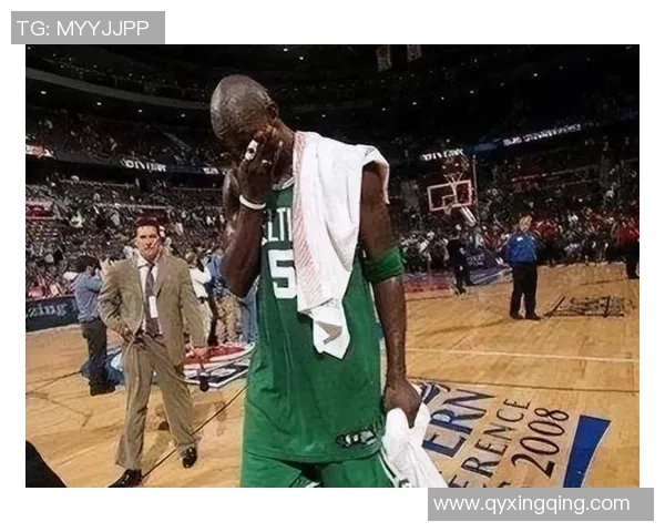 足球场上的英雄泪水与荣耀那些感人至深的球星故事